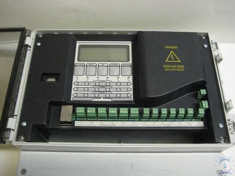 Системный контроллер Clack V3030-01: 2-6 клапанов WS1-WS2